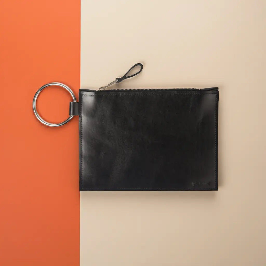 Clutch Nina With a Ring Handle MAKEme